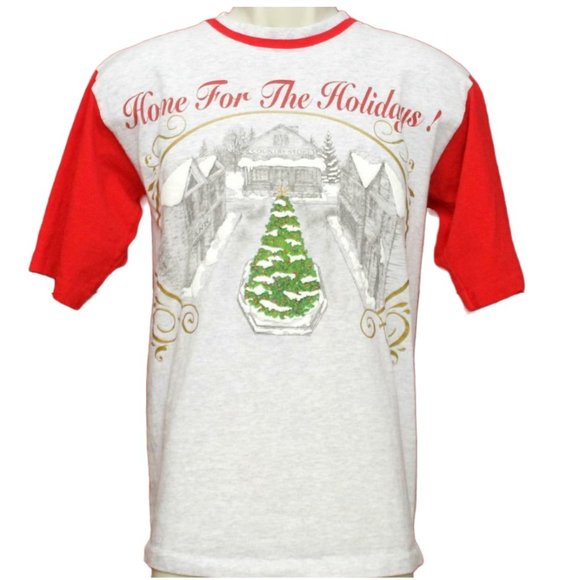 Home for the Holidays Christmas Tree Country Store Snow Scene Med T-Shirt - Picture 1 of 6
